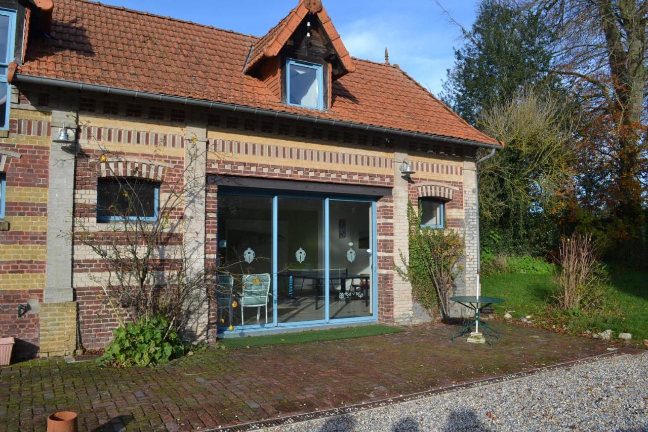 Gite Des Ecuries Derchigny Exteriör bild