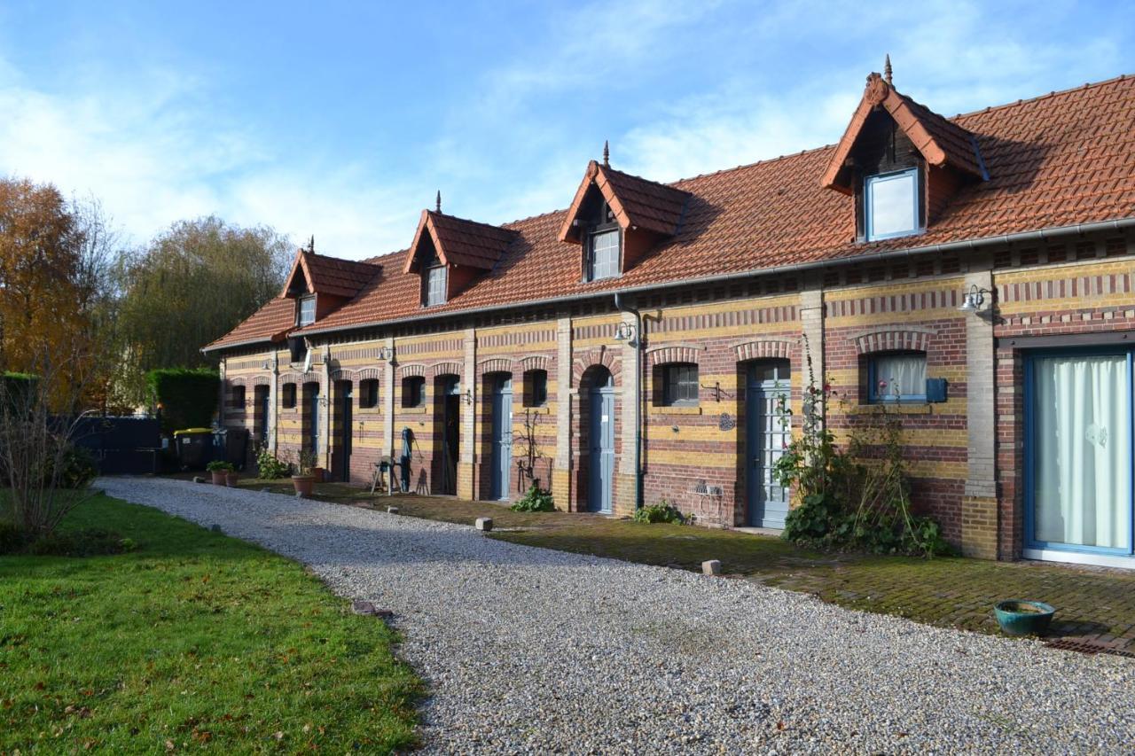 Gite Des Ecuries Derchigny Exteriör bild